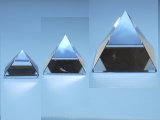 天然水晶ピラミッド見本１
